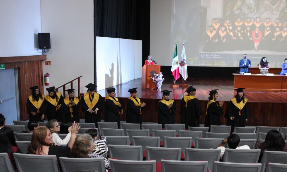 Egresan 22 estudiantes de la XIX Generación de la Licenciatura en Cultura Física y Deportes del CUCosta