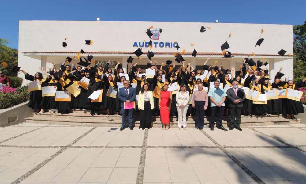 Egresan 50 estudiantes de la XLVIII Generación de la Licenciatura en Psicología del CUCosta