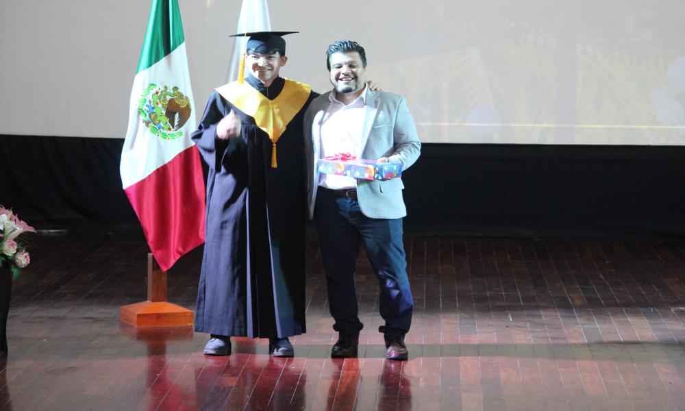 CUCosta celebra doble acto académico de Ingeniería en Videojuegos y Telemática