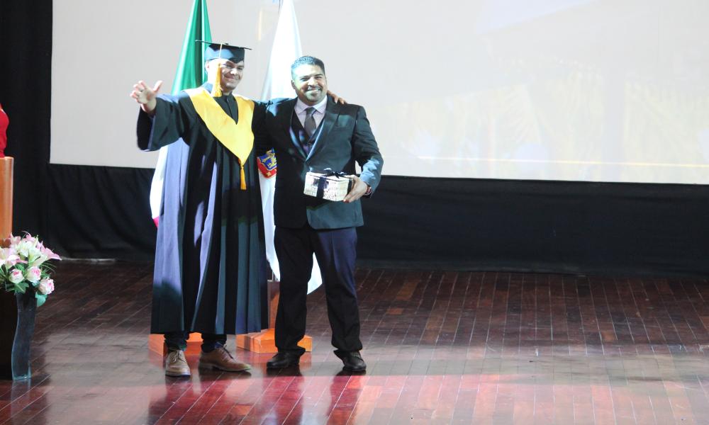 CUCosta celebra doble acto académico de Ingeniería en Videojuegos y Telemática