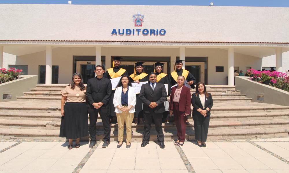 CUCosta celebra doble acto académico de Ingeniería en Videojuegos y Telemática