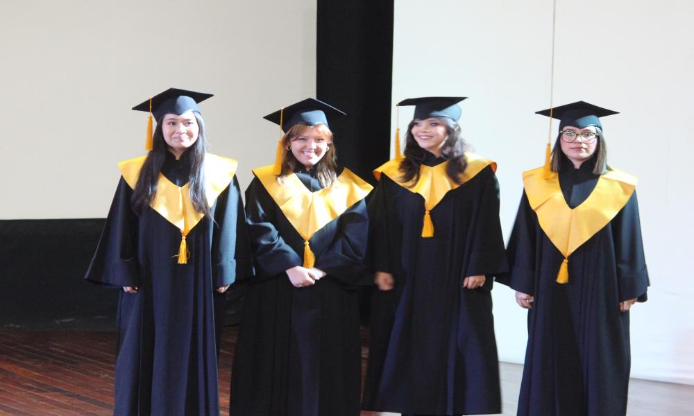 Arte, diseño y éxito: así se graduó la nueva generación de CUCosta