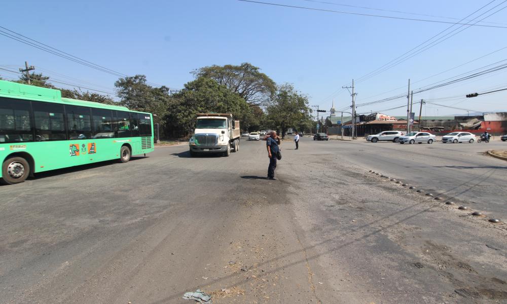 Refuerzan seguridad vial y patrullaje en inmediaciones del CUCosta