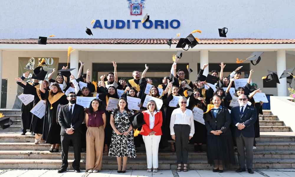 Egresan 27 estudiantes de la Trigésima Generación de la Licenciatura en Biología 