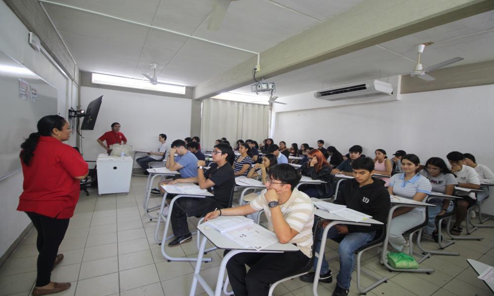 CUCosta aplica examen de admisión con más del 95% de asistencia
