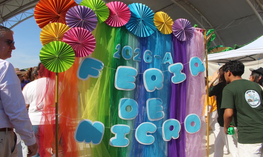 Feria de Microbiología del CUCosta impulsa el aprendizaje científico de forma dinámica e interactiva