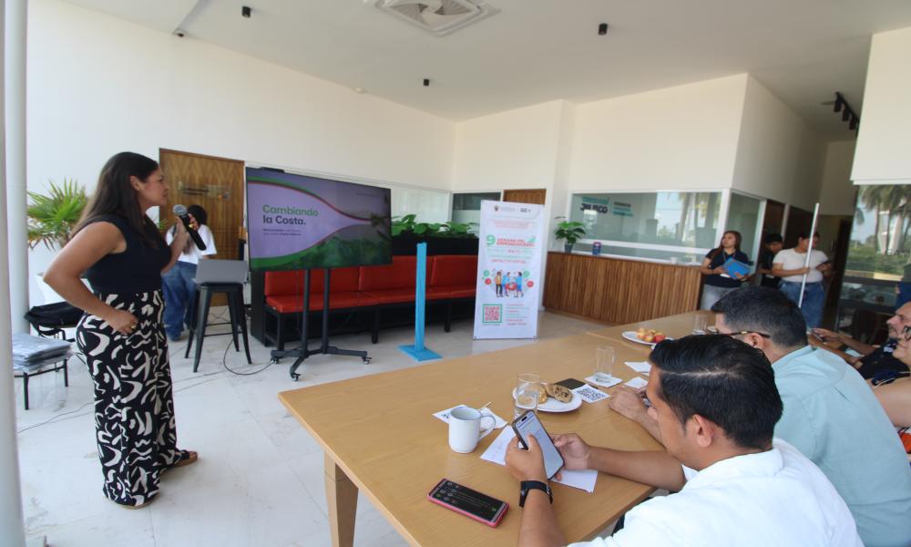 “Shark Stand” premia la innovación estudiantil en la 9ª Semana del Emprendimiento del CUCosta