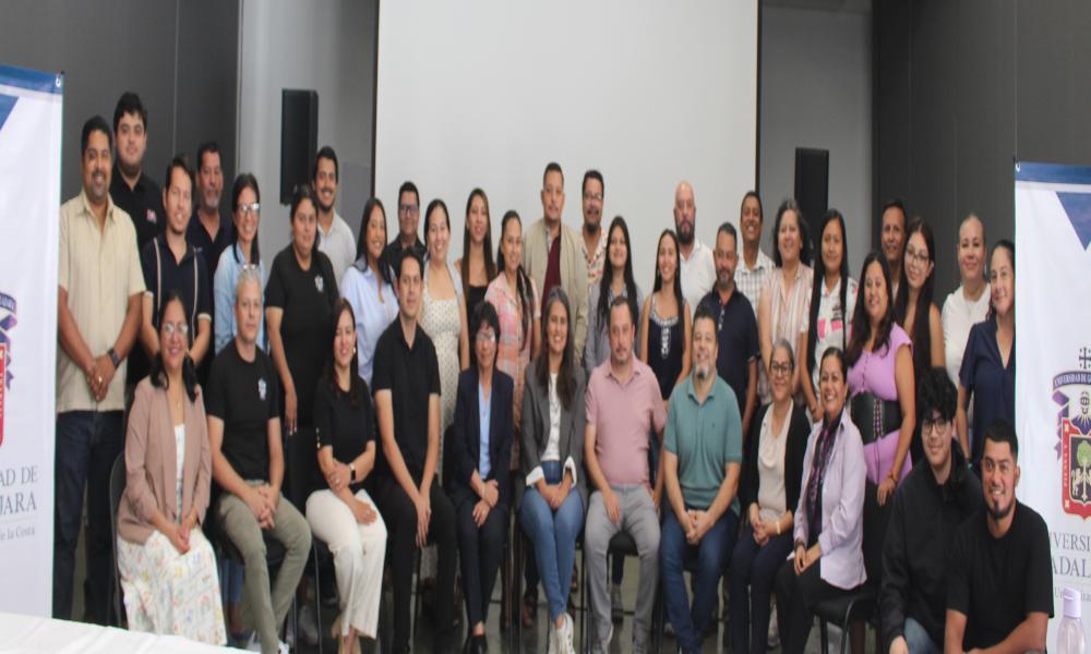 Concluye con éxito taller de acreditación y calidad educativa en el CUCosta 