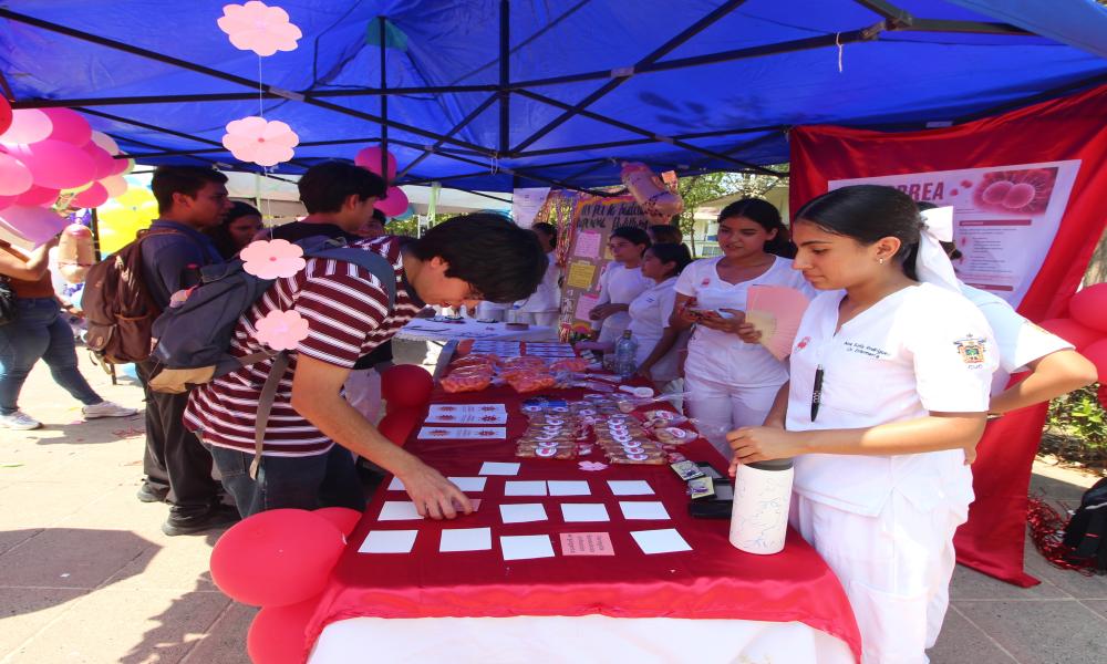 CUCosta realiza la “Feria de Patologías” con enfoque en salud mental y prevención