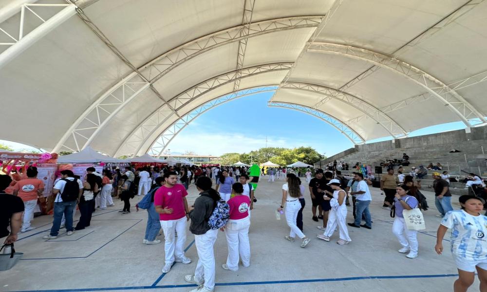 Feria de Microbiología del CUCosta impulsa el aprendizaje científico de forma dinámica e interactiva