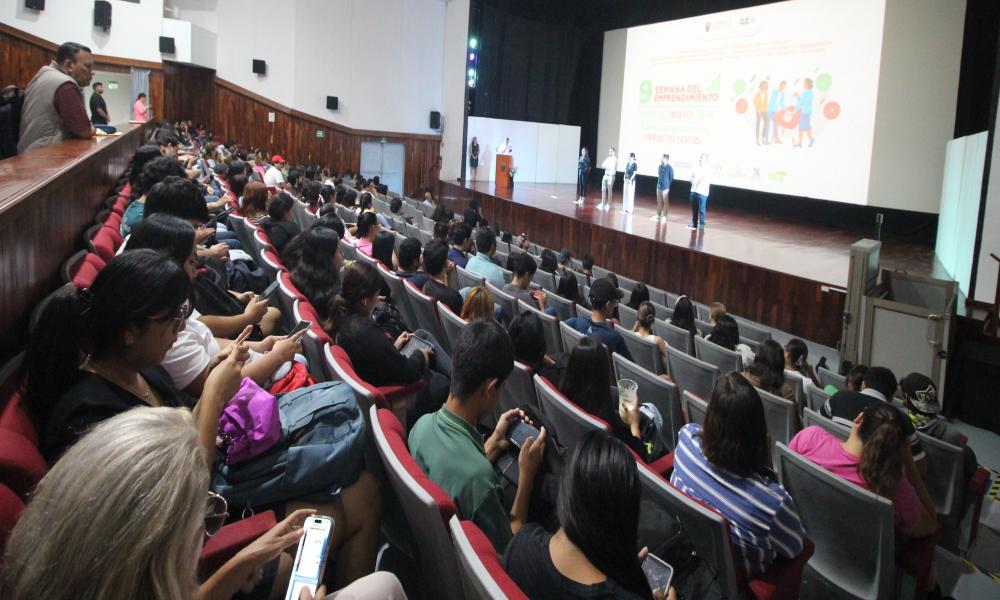 Presentan en el CUCosta la 9ª Semana del Emprendimiento con Impacto Social