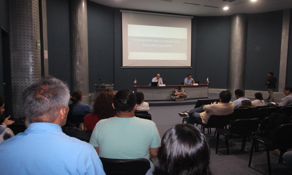 Resalta CUCosta la transformación curricular de la Universidad de Guadalajara