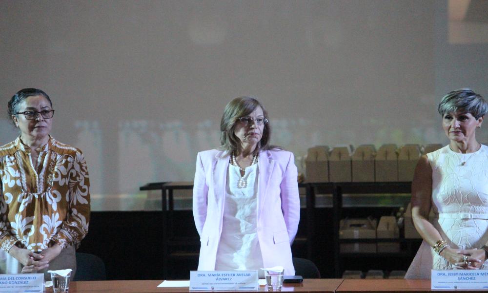 CUCosta celebra la graduación de 34 nuevos médicos cirujanos y parteros