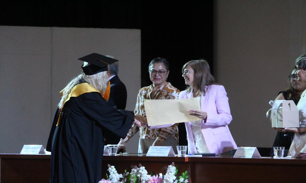 CUCosta celebra la graduación de 34 nuevos médicos cirujanos y parteros