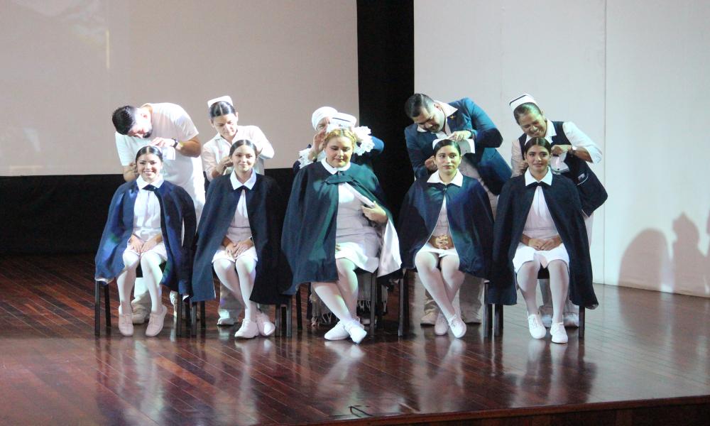 CUCosta gradúa a 35 nuevos profesionales de Enfermería comprometidos con el cuidado de la vida