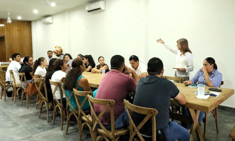 La Rectora del CUCosta fortalece la vinculación académica durante jornada de trabajo en Tomatlán
