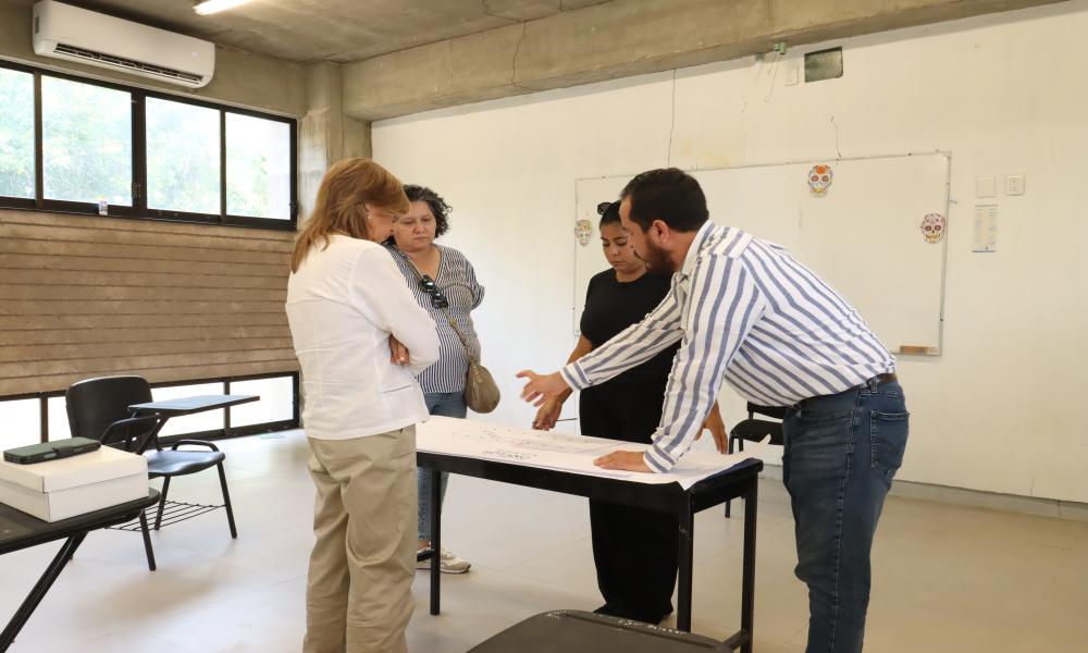 La Rectora del CUCosta fortalece la vinculación académica durante jornada de trabajo en Tomatlán