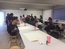 Alumnos de la Carrera en Artes Visuales ingresan a taller de tinta china