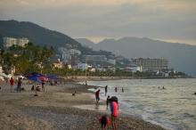 Alertan por marea roja en la costa de Jalisco