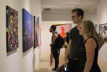 Exhibe Museo Peter Gray obras selectas de bienal J. A. Monroy